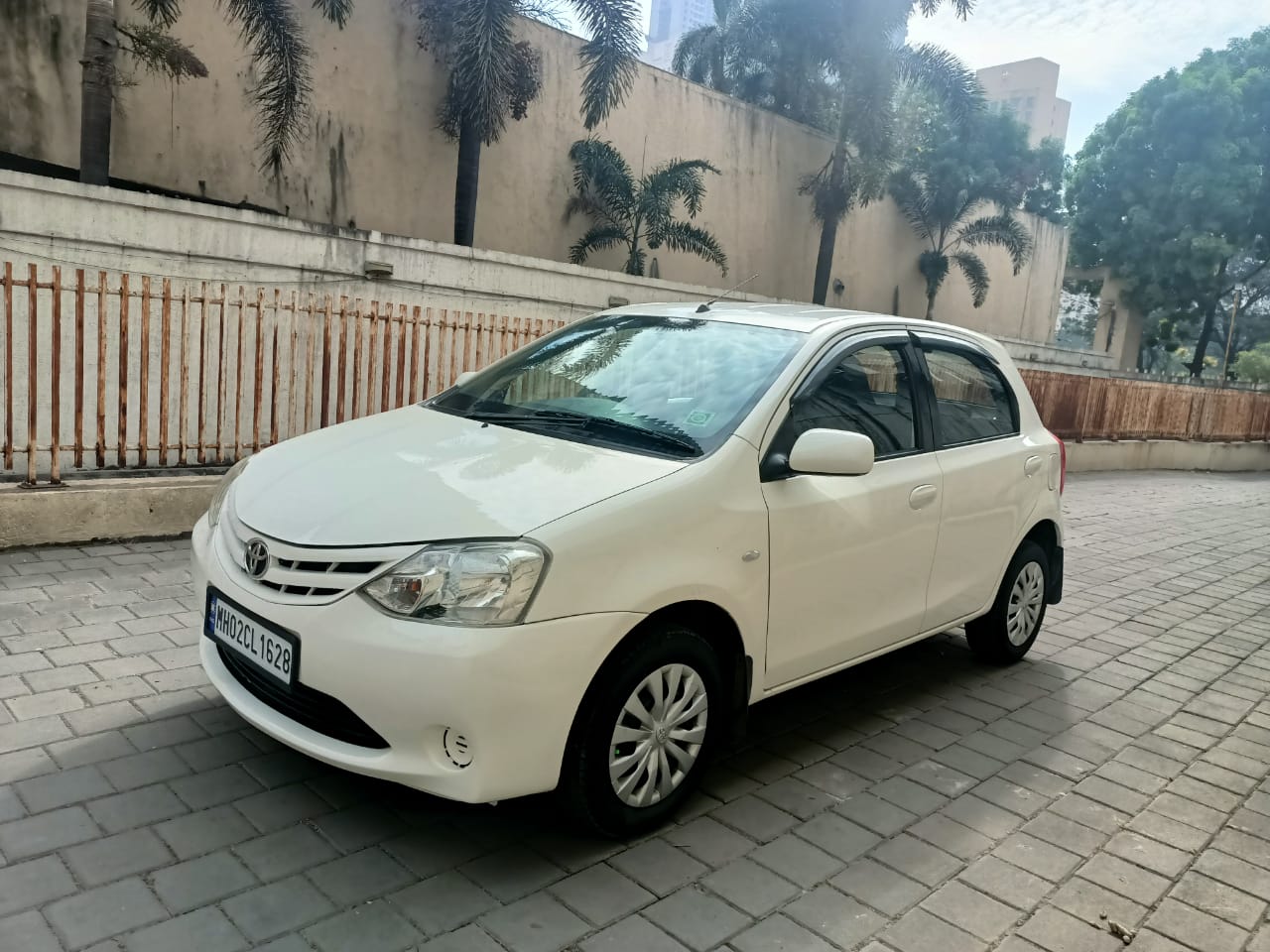 Toyota Etios G - Mahindra First Choice