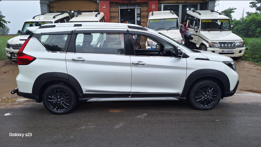 ガーページ Used 2019 Maruti Suzuki XL6 Alpha AT [2019-2022] in East Champaran