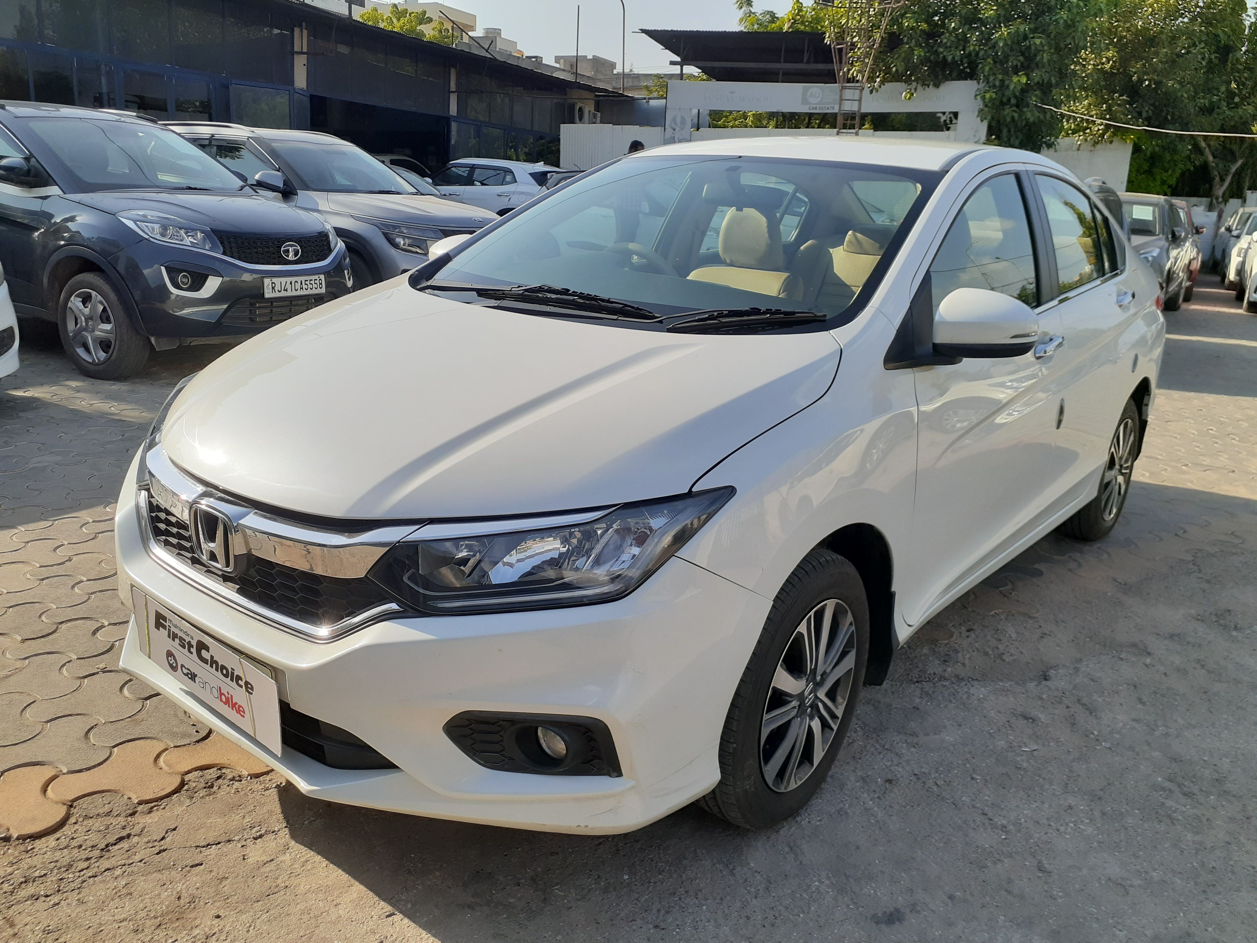 Used Honda City V MT Petrol BS IV in Jaipur 2019 model, India at Best