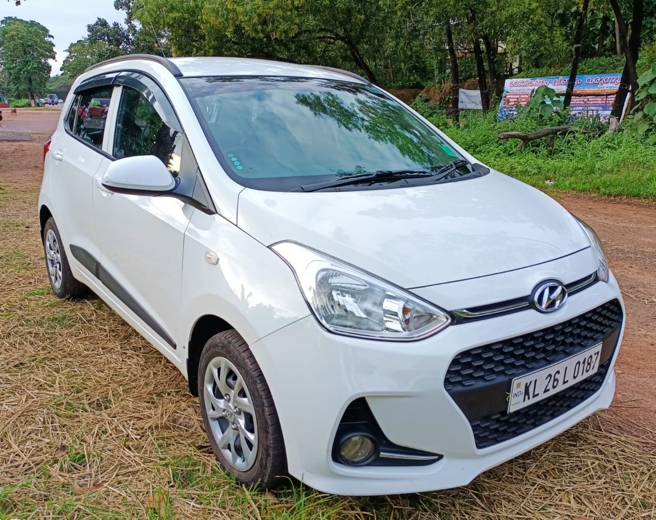 Used Hyundai Grand i10 1.2 Magna Petrol BS IV in Kollam 2019 model