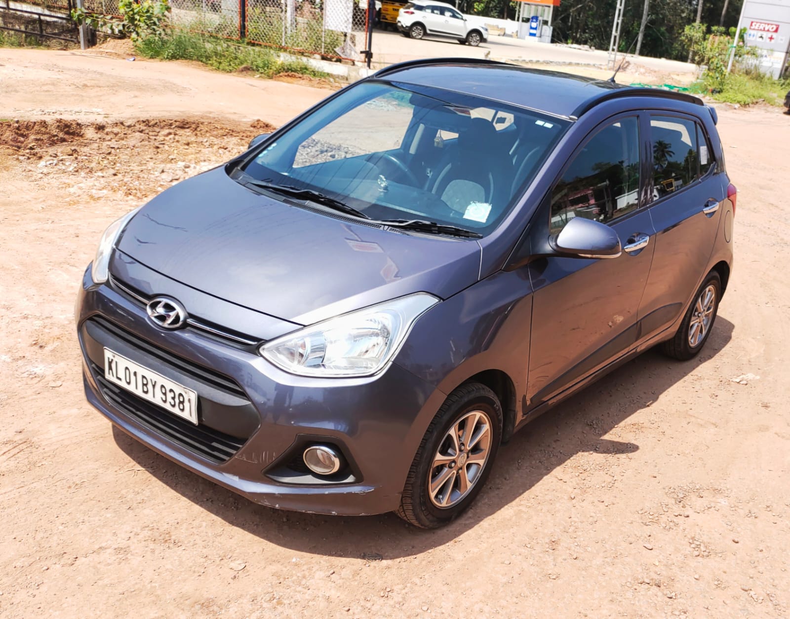 Used Hyundai i10 1.1 Magna LPG in Kollam 2016 model, India at Best Price.