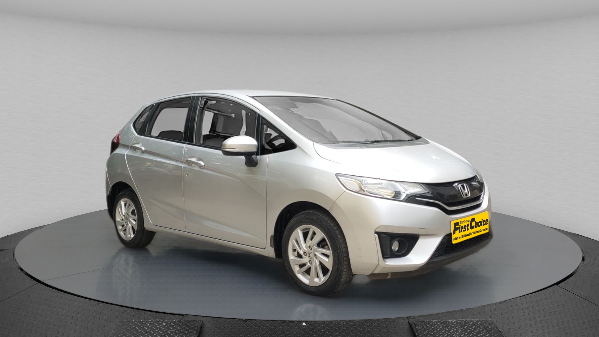 Used Honda Jazz E MT Petrol in Bangalore 2017 model, India at Best Price.