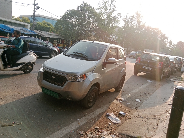 Used Mahindra e2o T2 in Bangalore 2015 model, India at Best Price.